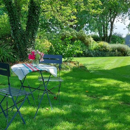 La Maison De Marie, Au Coeur De La Campagne Avec Table D'Hotes Sur Reservation Kérien Exterior foto